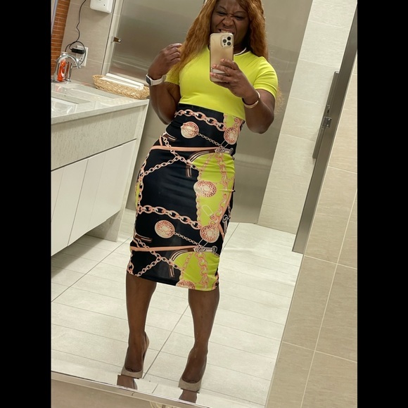 Dress - Picture 3 of 8